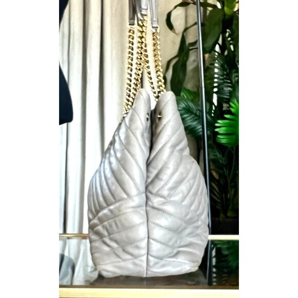 AUTHENTIC TORY BURCH GREY QUILTED LEATHER LARGE KIRA SHOULDER BAG - Picture 5 of 13